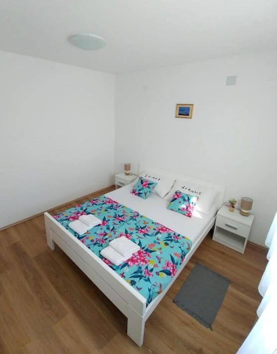 Apartmani Valuna Privlaka  Exterior foto