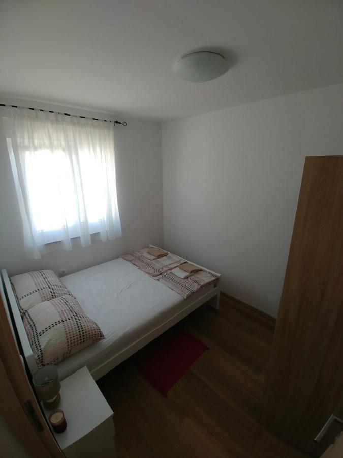Apartmani Valuna Privlaka  Exterior foto