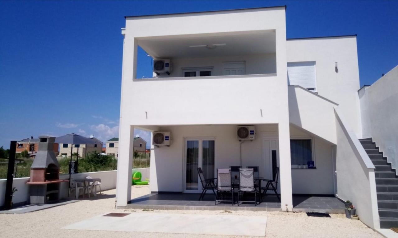 Apartmani Valuna Privlaka  Exterior foto